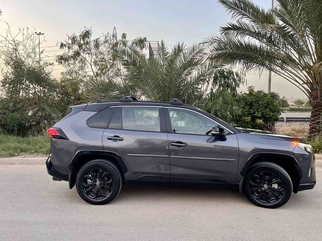 2025 Toyota RAV 4 XSE HYBRID
راف فور ٢٠٢٥ للبيع 🔥

سيارة وارد أمريكي  
فئة XSE أعلى مواصفات ✨

▪️ نظام صوتي JBL الأصلي  
▪️ شاشة كبيرة  
▪️ مقاعد جلد  
▪️ تدفئة مقاعد  
▪️ تدفئة ستيرن  
▪️ كامرات محيطية 360  
▪️ داش كام تويوتا أصلي  
▪️ حساسات أمامية وخلفية  
▪️ مواصفات إضافية موضحة بالصور

السيارة جديدة جداً بحالة الوكالة 🚗✨

🔹 الضرر:
صبغ بنيد فقط  (قطعة واحدة)
خشم شاصي أيمن فقط  
الشواصي واللغود سليمة

التصليح فوق الممتاز شغل مال جني 👌  
السيارة مستلمة ماشية 80 ميل  
وحالياً ماشية 6000 ميل فقط
السيارة جاهزة ما بيهة اي نقص 

📍 مكان السيارة: بغداد - حي الخضراء

📞 للاستفسار والتواصل واتساب:
***********

أو علّق لطلب السعر

