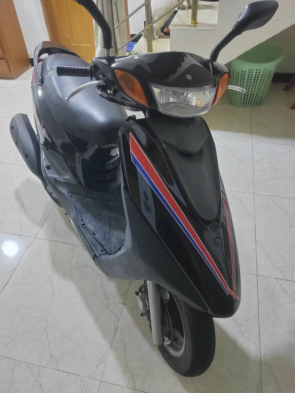 سلام عليكم دراجه أكزز نوزل  للبيع كامله مابيه نقص نكره سلف مكينه ناعمه السعر ٥٥٠ وبيه مجال المكان الدوره الرقم ***********
