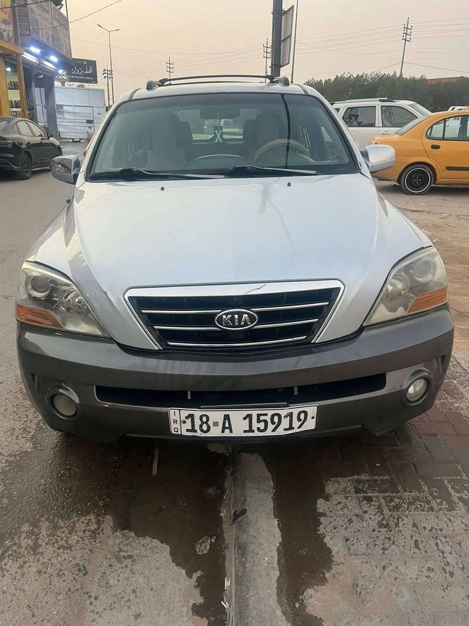 السلام عليكم كيه سورنتا موديل ٢٠٠٧ للبيع رقم بابل انكليزي تحويل ثاني يوم سنويه لغايه ٢٠٣٠ هزه جديده سياره وارد خليجي مكفوله من ضربه والصبغ  مكينه سته سندر مكينه وكير وحداديه وكهربائيات تبريد وتخم تاير مكفولات سياره كل نقص مابيها جاهزه السعر ٨٧رقم الهاتف ***********مكاني كربلاء مامتواجد ع فيس اخوان مكلف بلنشر
