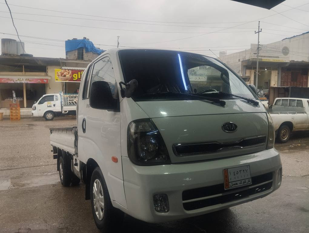 سەرتا بەناوی خوای گەورە 
کیا مۆدێل 2009مانگی 5
مکینە ڕەش ی سۆپرحەجم
3000مەرغوب
5دوگمەی فول 
کوشن هیتەر
ئاوێنە شەفت 
سەلە 
تەبرت ساردوو گەرم 
مەکینە.گێڕ.ئەکسل.ئەنجکتر بەشەرت 
6تایە نیو عمر 
بیلاد 2009یە پێشی کاروە بە 2019
تەقەو ڕەقە بەشرت شانسی چا کراوە بەشرتی 4تەن بۆدی بیلاد 
دووبڕاوە بەشەرت 
سیارکە ماڵی دۆستە بەس چەم چەی دەوێت 

سەرفو هەڵموو بوخار بەشرت 

قفڵوو کۆتای کۆتای خوار بازاڕ 65گاڵا بۆ مەعامەلە تێل مەکە سەیاری خۆت فحس بکە خێری لێ بینی ***********واتس ئابی لەسرە 
ناونیشان سید سادق حلبجة, السليمانية
