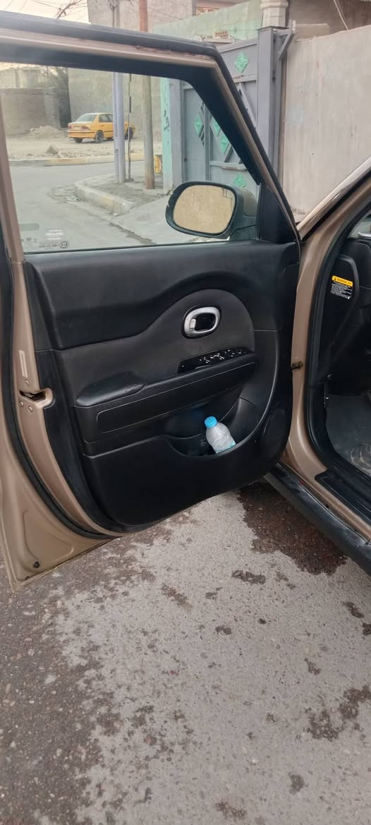 موديل 14 رقم بغداد نكليزي باسمي محرك 1600 جي دي اي جاهز من كلشي لا دوانز ولا مصرف تبريد ويه السويج كهربائيات كلها جاهزه مكانها بغداد جسر ديالى مراوس بتكسي حسب القناعه سعر 98 بيها مجال بسيط باقي التفاصيل موجود واتساب ***********
