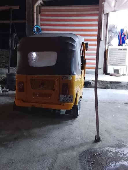 سلام عليكم تكتك للبيع مصبوغه عام جماليه. محرك مفتوح بوشه وبستم شركه. سعر 7 وبيه مجال رقم وسنويه كربلاء هزه جديده. لوحات نكليزي المكان بابل مسيب. ***********
