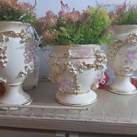 للبيع مكاني الشعلة ٠٧٧٣١١١٩٢٥٤السعر ٦٠ الف سيت كامل مع الورد فرفوري