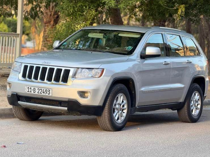 سلام عليكم 
جيب لاريدو 2012 امريكي بيها قطعتين صبغ جاملغ ايسر امامي وخلفي ونص قبق الجنطة فقط بدون دواخل بچم كبس كير مكينة كفالة تبريد شغال تخم تاير جديد مواصفات نص فول رقم بغداد دولي بإسمي تحويل مباشر 
مكاني بغداد المعامل 
السعر 158 ورقة وبي مجال 

*********** بغداد, العراق
