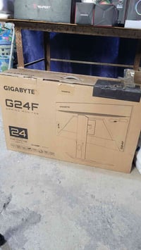 شاشة GIGABYTE G24F استعمال اقل من شهر  دقة FHD قياس 24  165 هرتز بنل I...