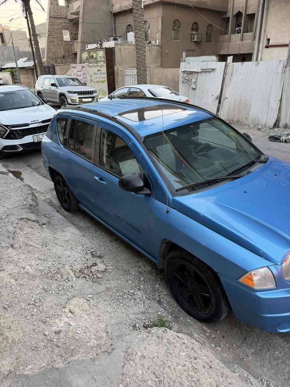 جيب كومباس 2009 للبيع او مراوس باحدث السياره مال بيت وما بيه اي نقص فول مواصفات بدون اير باك  بجم كبس ع وضع الشركه مصبوغه حزام اثر جراد وشخوط جام اوتو كير اوتو سلايت بالسقف مري كهرباء تبريد ثلج  حماوه انسى حتى مي احمر قطره متنقص حتى حجر مال صلنصه بيه دمام صوت بلادي شاشه بلوتوث داخل جلد والداخل والخارج شخط ما بيه السياره باسمي تحويل ثاني يوم العنوان بغداد نفق الشرطه شباب ما اجاوب ع الفيس الشراي يتصل *********** السعر 72 ورقه وبيه مجال للشراي
