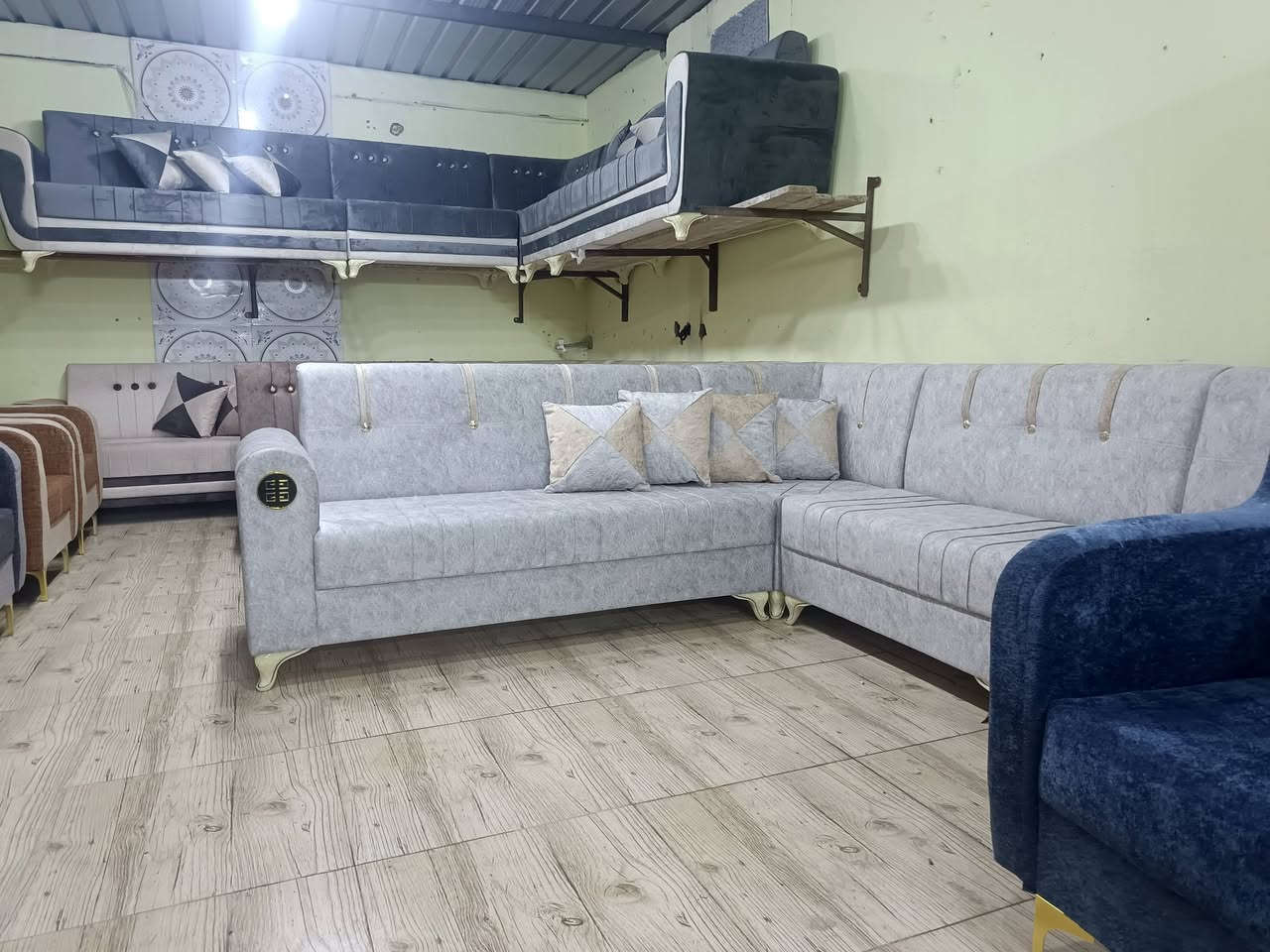 #يقدم معرض نور الامير بتخفيضات 
#التخامه باسعار مناسبه 
#العنوان كوت العزه 
#ملاحظه نستبدل القديم بالجديد مع فرق 
#ويوجد لديناا دوشمه التخامه ودولوين 
#الاستفسار اكثر مراسله الصفحه او تصال بالرقم التاليه 
👈🏻***********
***********👉🏻
@اشاره
