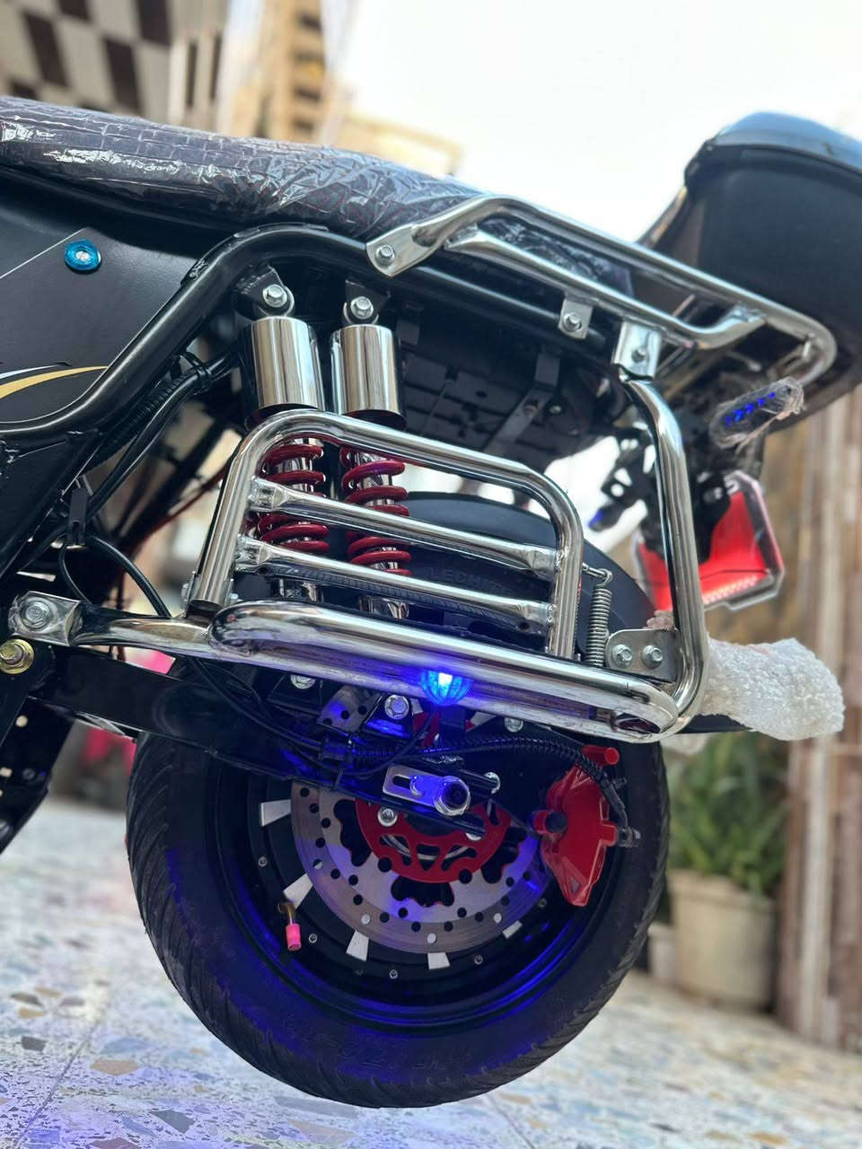 للبيع موطور شحن هيوشه شكل 26 موطور مستخدم قليل وبطاريته فول وعلا فحص وكهربائياته كله شغاله سماعه جوه كشن كشن كهرباء 6 بطاريات
السعر 675 وبي مجال 
للتواصل ***********
