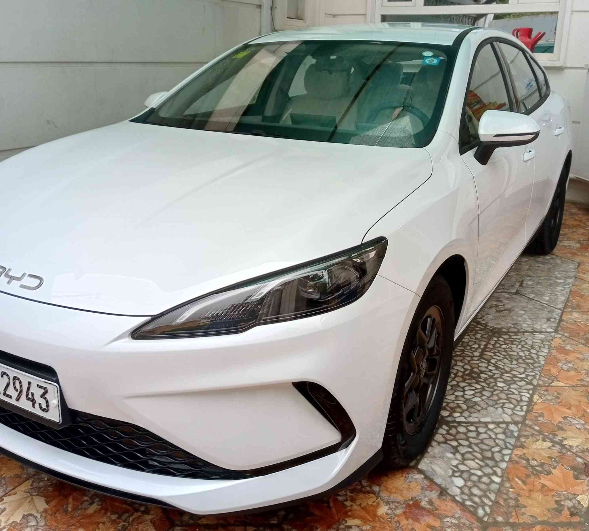 سيل فايف ٢٠٢٥ ماشيه ٨٠٠كم زيروا
لون ابيض داخل ابيض ملكي
مرقم نينوى جديد
مكانها موصل ايسر
اغراضها كامله 
سعر ١٩٤٠٠ مجال
***********
