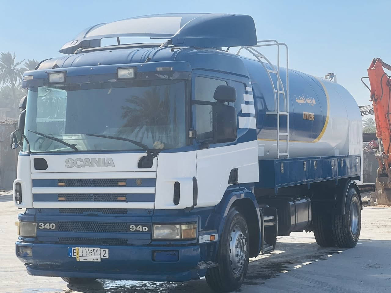 السلام عليكم
سكانيا 340بومه 2004 كهربائيه مكينه بم ونوزل سياره جاهزه وخير من الله كير كهربائي اوتماتيك وعادي 12 نمره 

(((صاروخيه )))

مضخه الماني جاهزه فول الفول 

صونده كبيره 3/4 طول 50 متر درجه اولا اضبط صونده 

صونده صغيره 30 مترر هم درجه اولا 

تفاصيل اكثر الاتصال ع الرقم ***********
