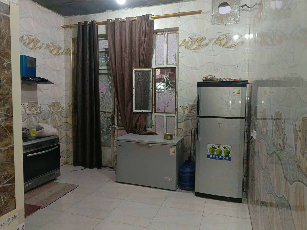 سلام عليكم بيت البيع مساحه 150يحتوي عله 3غرف صاله مطبخ ستقبال....؟ مجاري مربوطة عل شارع مكان البيت بشارع معمل ثلج مكلف مكلف بل نشر مكلف بل نشر اثير عبد  ***********
