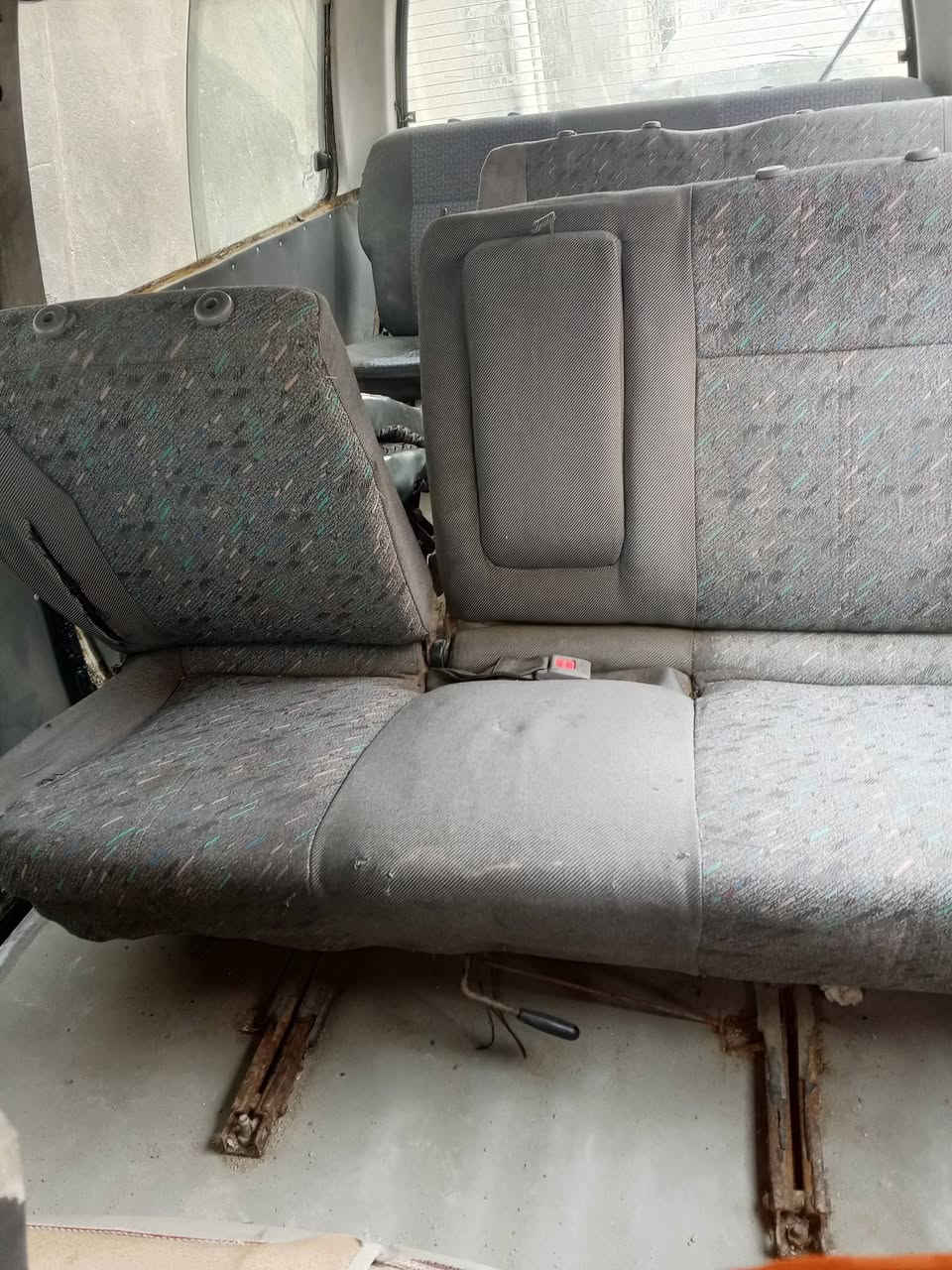 سلام عليكم كيه بريجو رقم بصره نكليزي14 هزه جديده سنويه 2030راعيه يريد تحويل مكينه 3000كير خير من الله باتري جديد تخم تاير موديل 1996 اتصل ودلل***********/***********
