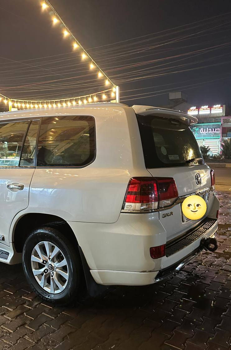 السلام عليكم
لاندكروز 2018  مواصفات لكزز. 6سلندر سيارة مشتريها كلين حادثها بغداد راجعة بلادي. موضح بصورة  ،حساسات جانبية  شاشات +مواصفات هواي بيها ٫ تخم  تاير جديد،  السيارة  نظيفة ما بيها نقص برغي  ، ابيع وكالة  ومدة بتحويل6 أشهر يبقى مبلغ عل تحويل ،

السعر51 $ الف  وبيها مجال .

*********** واتس اب

رقمها بغداد .
