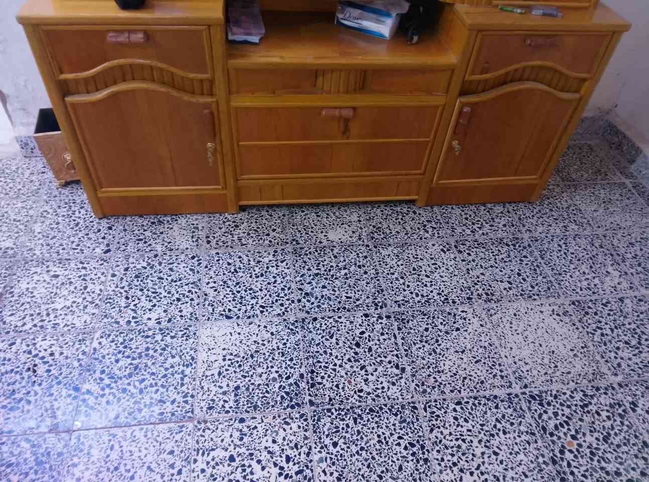 السلام عليكم...
غرفه نوم لبيع نجاره 
استعمال شهرين فقط لغرفه جديد اكررر غرفه نجاره جديده 
لسعر مليون و200 وبيه مجال قليل حيل 
مكانه بابل محاويل /
متواجد خاص/
الاستفسار /‏‪0785 458 6168‬‏
