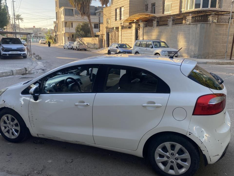 السلام عليكم
للبيع كيا ريو هاچ باك 2012 خليجي للبيع
السياره استلام زيرو ولحد هسه عدنه السياره حيل نظيفه وبلعافيه ع ياخذها
المواصفات معروفه ميحتاج اكتبهن
السياره بيها طخات بسيطه موضحه كدامكم وبيها بارد بجاملغ السايق فقط لاغير
رقم بغداد بأسمنا هزة ورقم جديد تحويل ثاني يوم
مكاني بغداد الكرخ
السعر 79$وبيها مجال 
للأستفسار 
‭0782 109 2439
