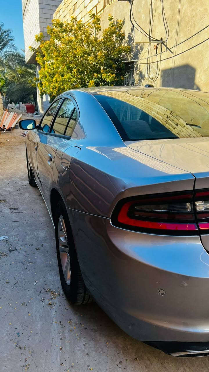 السلام عليكم جارجر للبيع بسمنه سنويه جديده حادثهه جاملق وبنيد رقم بصره موديل١٥ مسجله ١٦ سعر١٥٥ مكانهه بصره ابوالخيب***********
