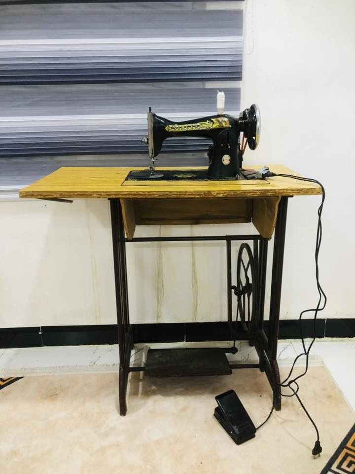 مكينه خياطه للبيع ب٤٥
***********
