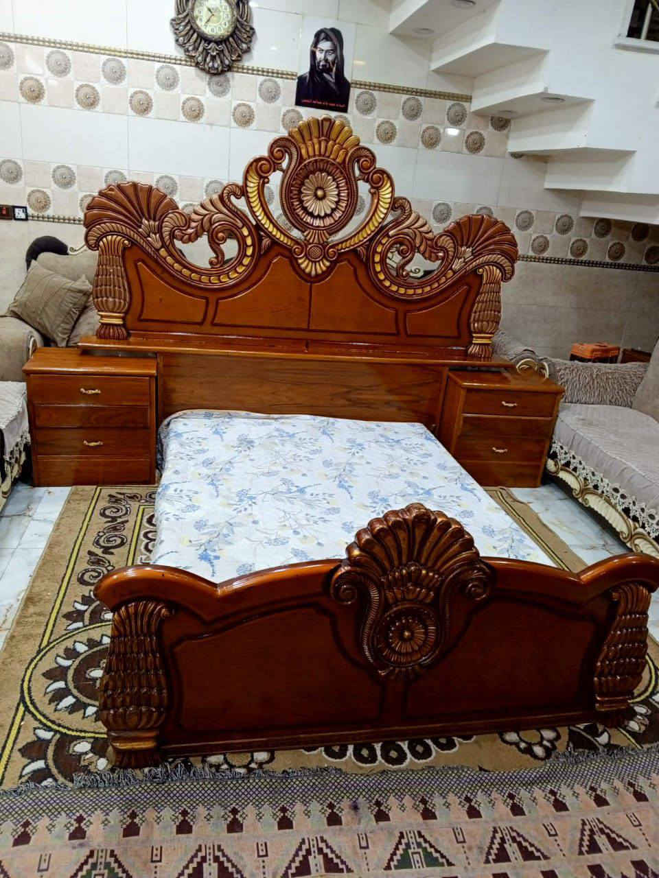 700غرفه ست ابواب صاج داخل وخارج تزكام نضيفه جدا  زاويه كنتوريه بغداد الحسينيه مال الراشديه وعندي توصيل ***********
