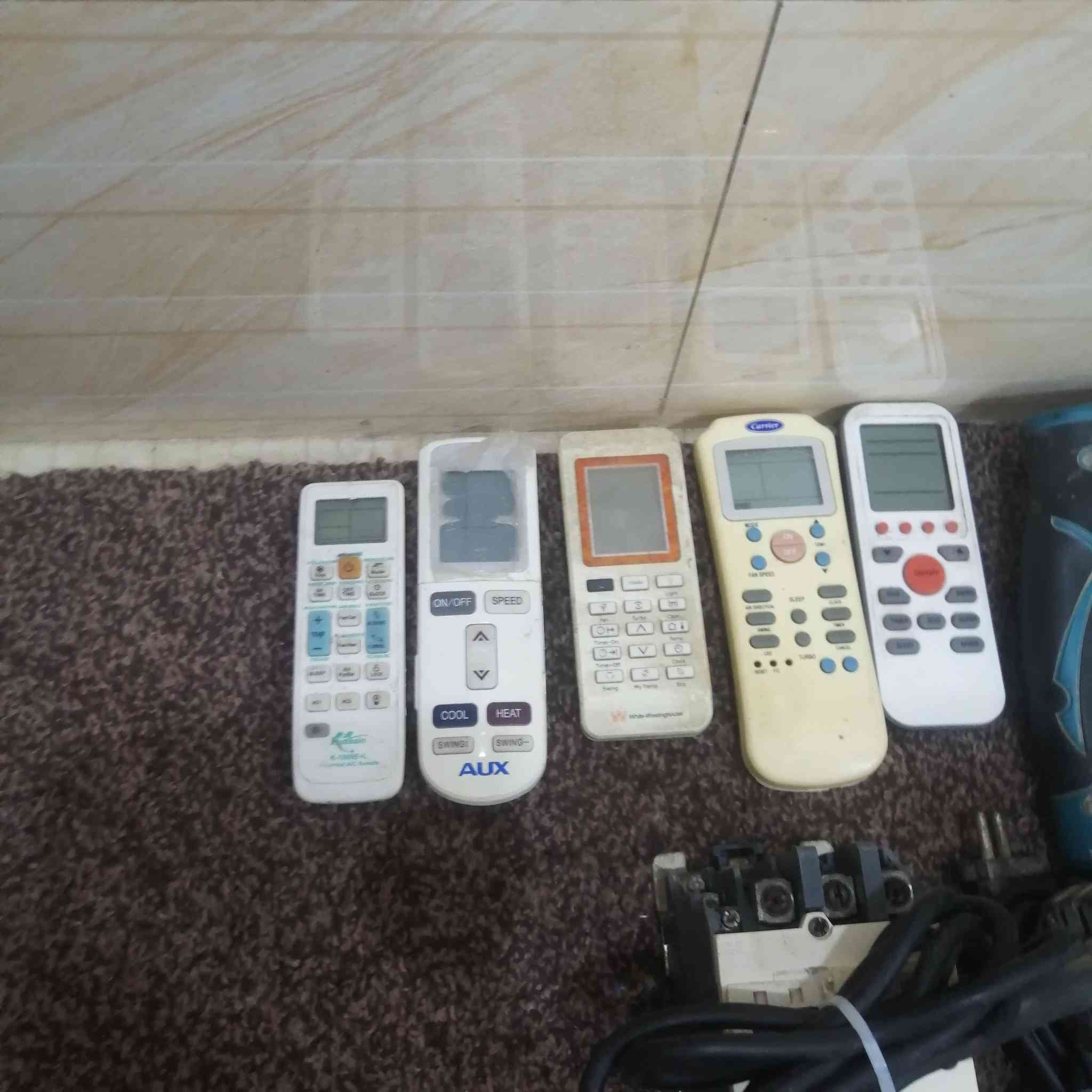 بسم الله الرحمن الرحيم مجموعه اغراض للبيع في كربلاء كهربائيه وعدة تبريد  البيع شلعه وحدة
رزقي ورزقكم على الله
275 قفل المواد بحالة جيدة جدا
الاتصال على الواتساب فقط
***********
