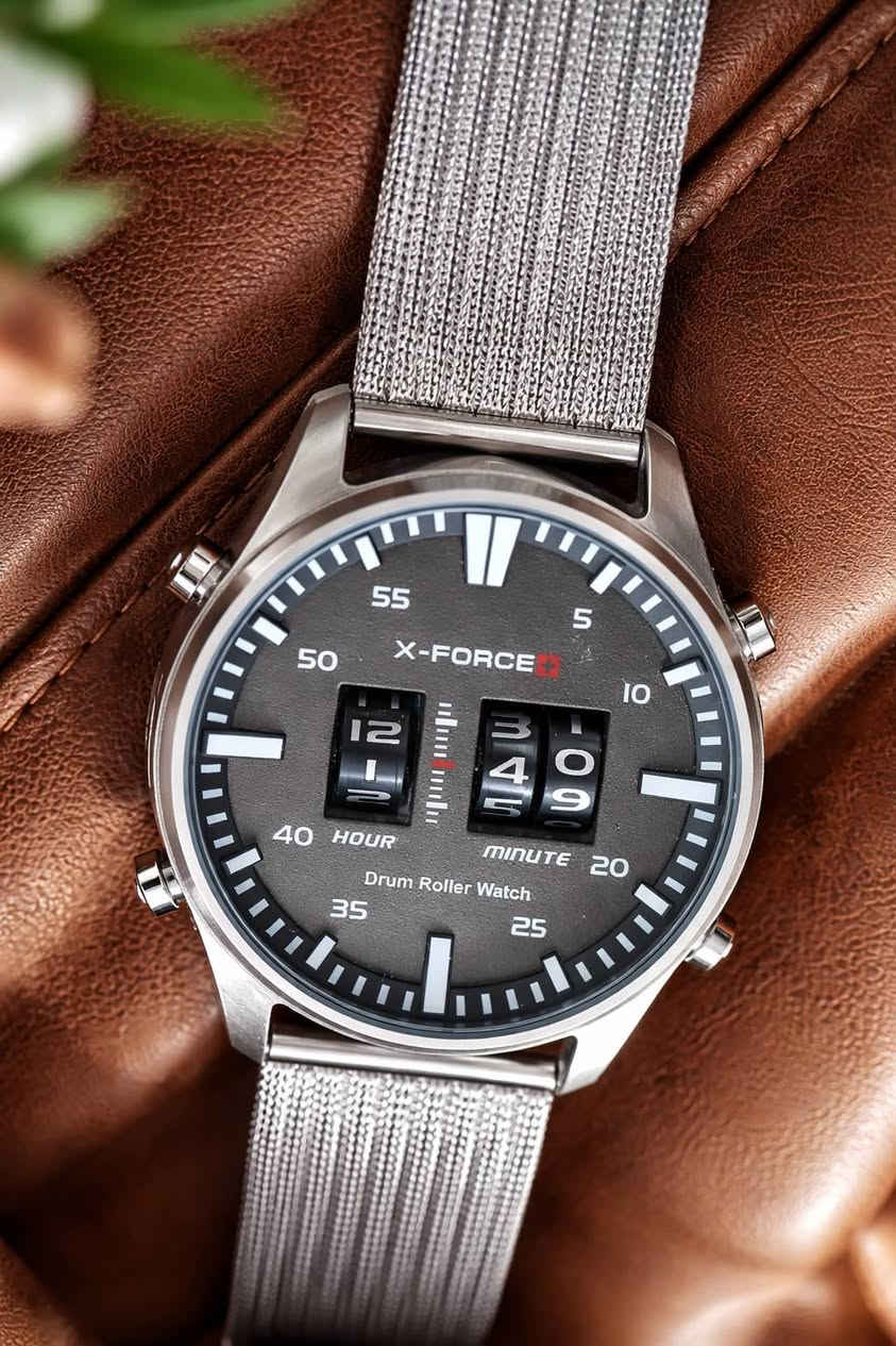 ساعة عالمية ماركة X‑Force ضد الماء توقيت عالمي تعمل بنظام الرول
قطر الساعة 43 مم 
ساعة ذات وزن ثقيل مايقارب 150g 
سعر الساعة  30 الف 
تتوفر خدمة توصيل


**إذا كنت صاحب هذا الإعلان وتريد حذفه لأي سبب، رجاءا أرسل رسالة إلى الدعم الفني**