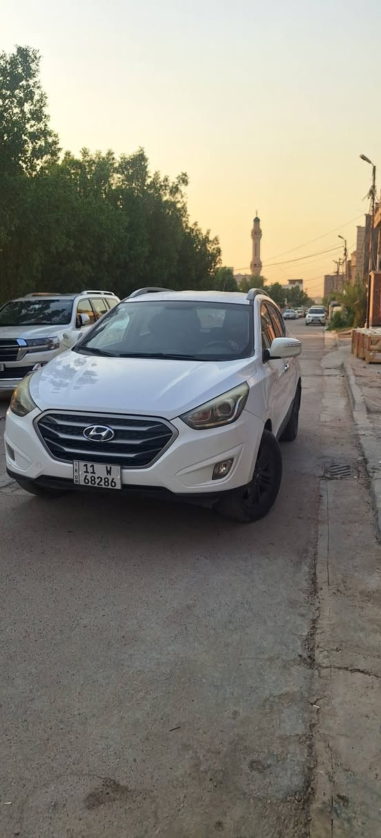 من رخصه الأدمن...سلام عليكم توكسان  للبيع ٢٠١٥ مكفوله مال بيت سعره ١٥٨ ورقه  بيه على كد شبر مربع اصل طلقه ناريه بالقماره والصدر الخلفي نص عمره  .رجاءا المو شراي لا يتصل السياره مال جناي مو بياع شراي ولحد يكسر بالسعر تحياتي للجميع😊😊


**إذا كنت صاحب هذا الإعلان وتريد حذفه لأي سبب، رجاءا أرسل رسالة إلى الدعم الفني**