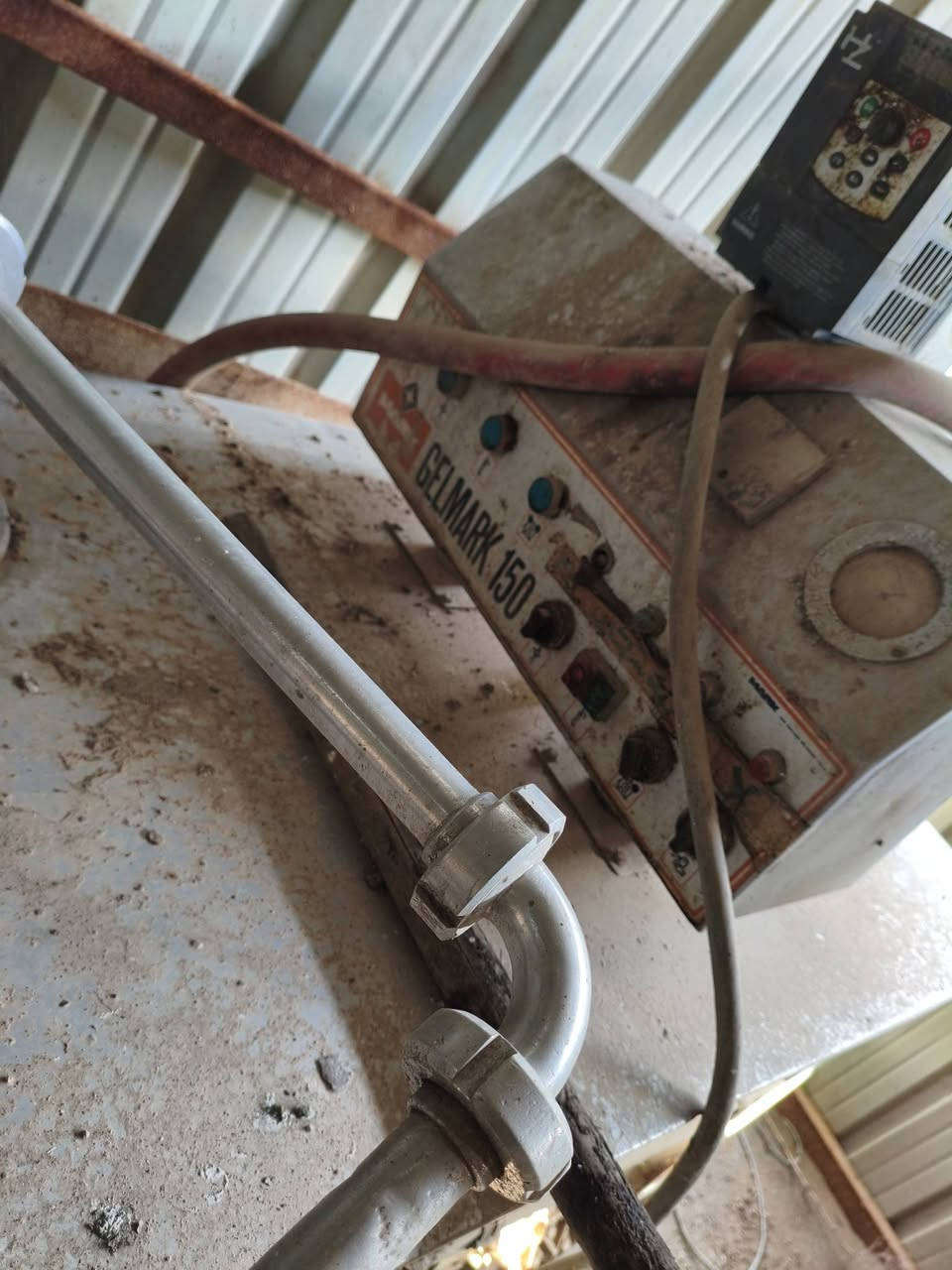 مكينة ازبري وموطة شغال
سلام عليكم عندي مكينة ازبري وموطة ماعرف شنو نوعها شغالة 3 قطع خلاط ومكينة وشلال بس متروكة مكاني بغداد التاجي قيم باليرضي الله واخذ ماعرف باسعارهن رقمي ***********
