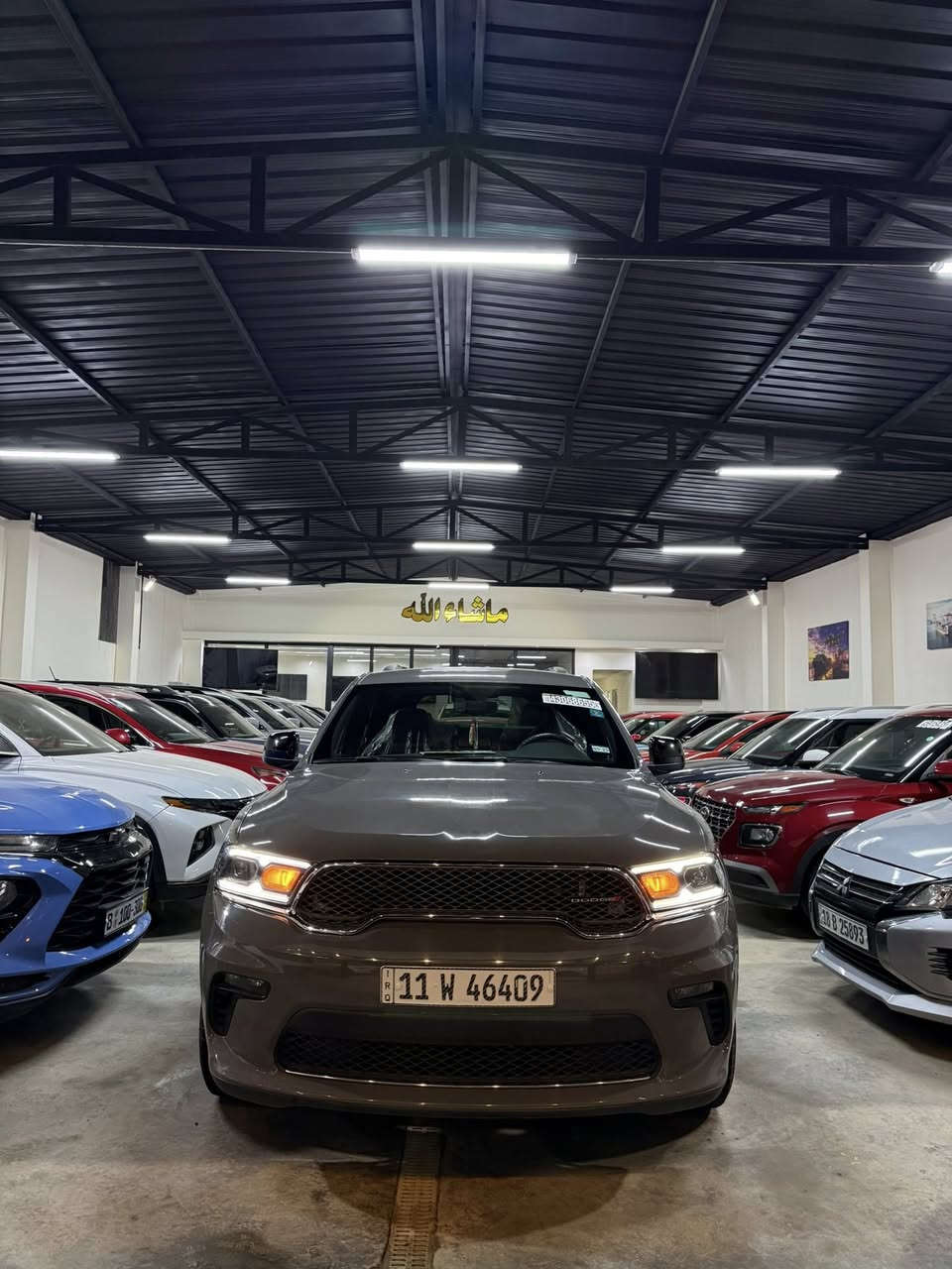 متوفر داخل صالة عرض شركة ( نجوم السواحل ) ✅
دوج دورنكو 2023 SXT PLUS 
حادث السياره گما موضح بالمنشور 
بدون تبديل + بدون صبغ + بدون أيرباك 
بارد بين الجاملغ والباب فقط ( جاملغ جهة اليسرى كلير امريكا ) 
1-بصمة تشغيل +تشغيل عن بعد + بصمة أبواب 
2- مقاعد جلد 
3- داخل أحمر 
4-مقعد السائق كهرباء 
5-مقاعد أمامي تدفئه 
6-ويلكب اسود  
7-تحگم سترين
8- رادارات جانبيه 
9- كامرا دواره 360 
10- ستيرن تدفئة 
معروضه 285 بيه مجال بسيط 
زورونا الى موقع الشركة 
بابل _حي الطياره _قرب شركة آسياسيل 
او الأتصال ع الأرقام التاليه 👇👇👇
*********** / محمد الحميري 
*********** / علي الجبوري
