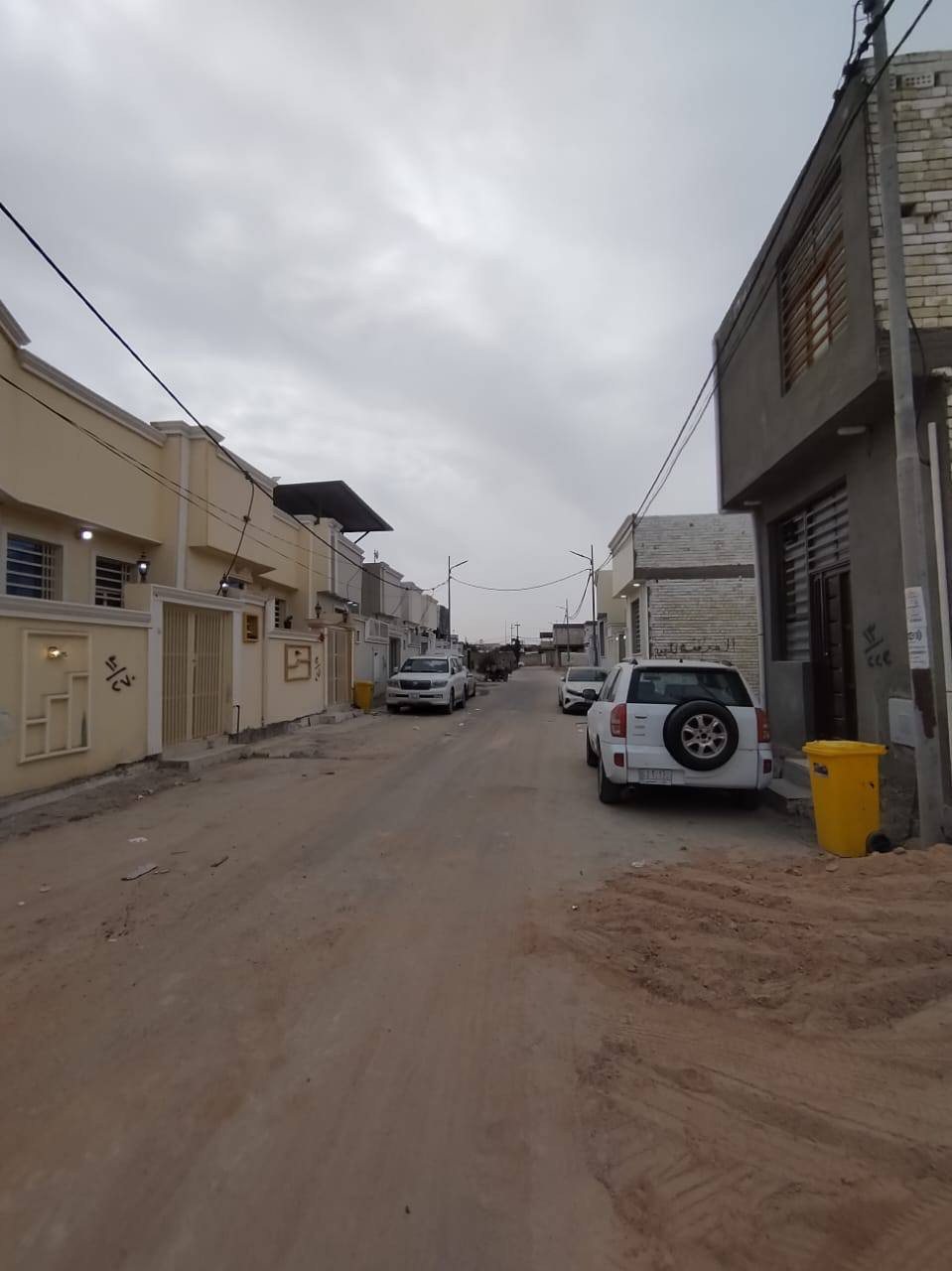 بيت للبيع مساحه 110متر  طابو زراعي سند 25 قرار محكمه
بسعر 45وبي مجال قريب علا شارع 

عنوان البيت نجف مقابل  قرية الغدير   تفاصيل 
غرف نوم 2صاله مطبخ  وصحيات وستقبال 

عنوان المكتب مقابل قريه الغدير عمود 262مكتب النور للعقار 
للاستفسار اتصل على ***********أو مراسله واتساب
