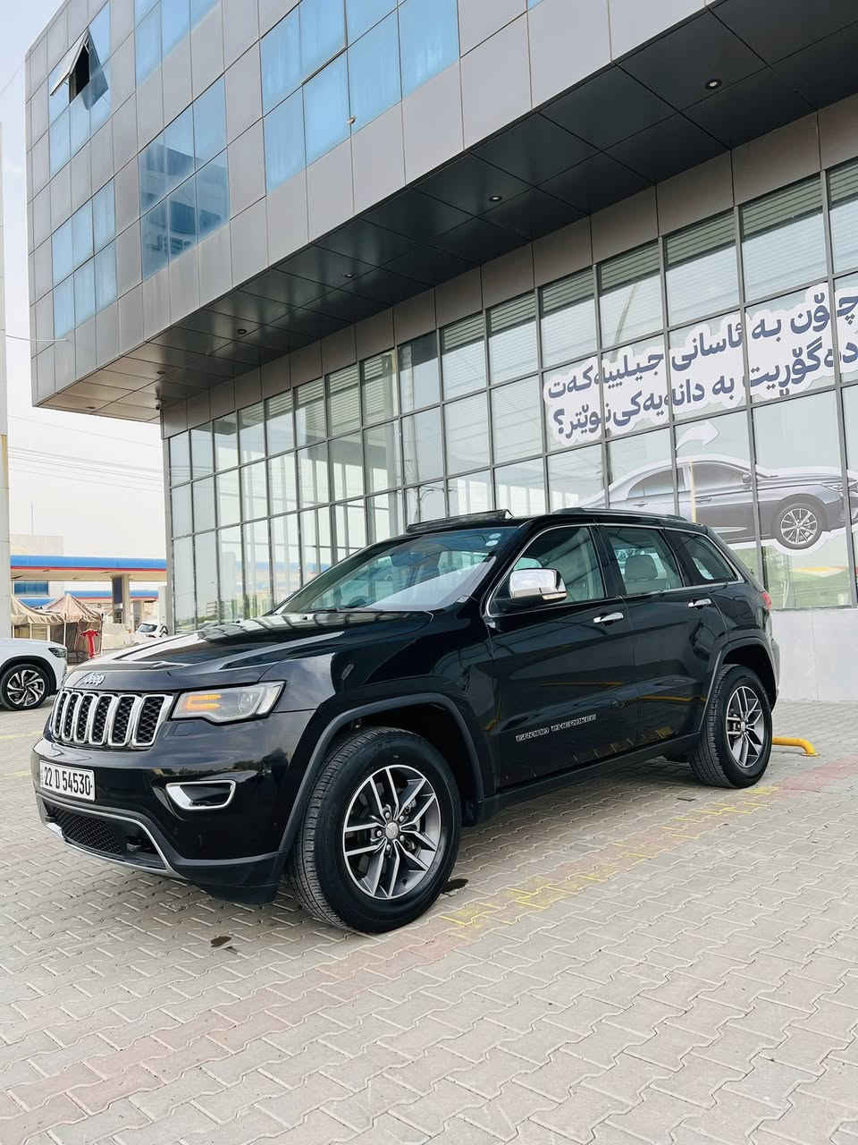 السلام عليكم للبيع فقط
 Jeep  لمتد 
(خلجيه ) وكاله🇺🇸
2018 اربيل بأسمي
فول  لفول مواصفات 
بيها تبديل بنيدببلاديً نفس الون
 فقط شرط الفحص والسونار 
بدون اي اضرار داخله وبدون ارباگ
السياره احلى من الصور
جديده وجاهزه 
السعر مناسب 225
مكاني شارع فلسطين
 الشراي يتصل  واتساب واتصال فقط
***********
