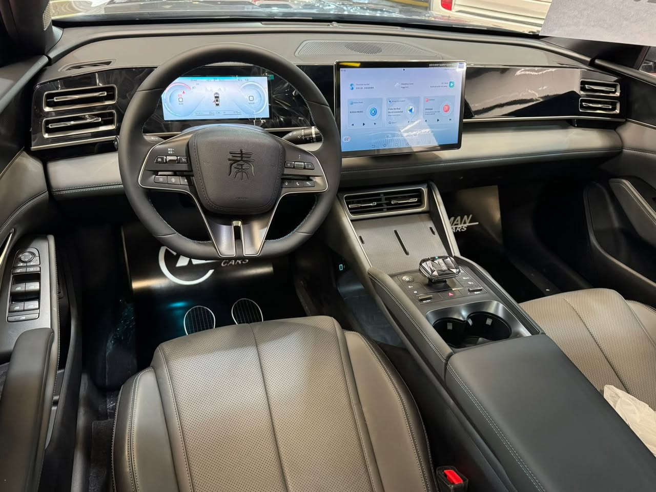 السعر ٢٤ مليون 🔥

بدون دلاليه فقط مبلغ السياره 🔥

جن L ٢٠٢٥ زيرو فول ٤ كاميرات كشن كهرباء بانوراما بطاريه جبيره ١٢٠ كليو كامل مرفقات كارت وبصمه وشاحن وفوم ومنفاخ 

للاستفسار 
***********
***********
