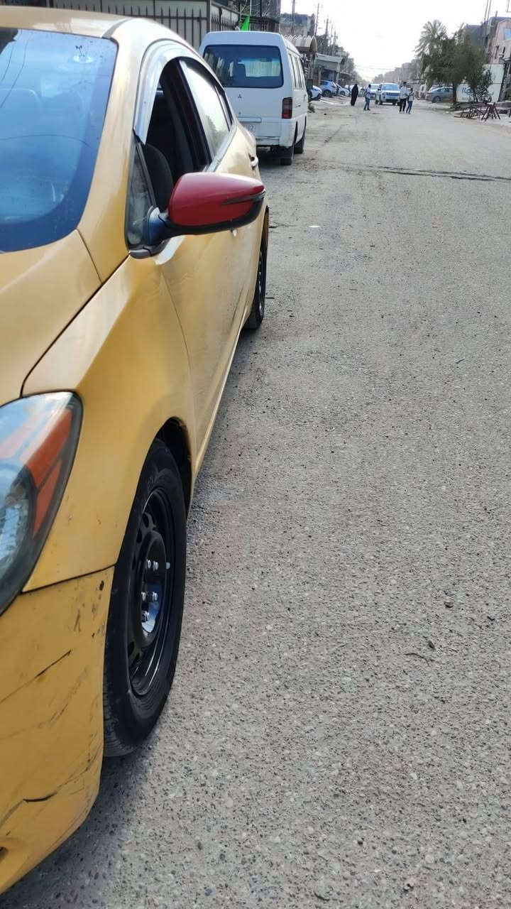 السلام عليكم فورتي موديل ١٥ وارد امريكي مكينه بدايه تبخير ١٠٧ وبيها مجال رقم ***********
