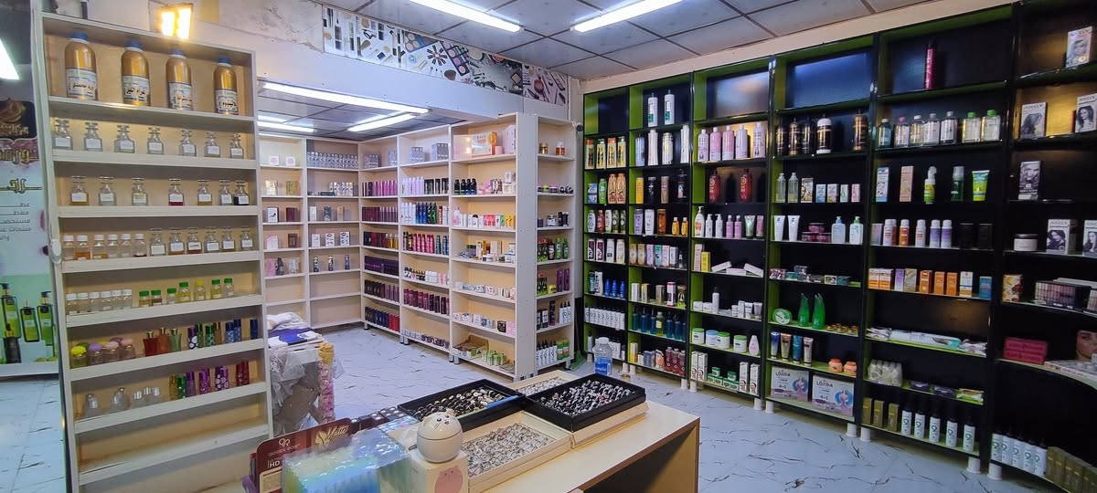 محل كوزمتك وعطور ، للبيع , محل كامل مكمل لمن يبحث عن مشروع 

النجف الاشرف حي الرحمة / للاستفسار المراسلة على الخاص اوالاتصال على الرقم التالي 
 ***********
