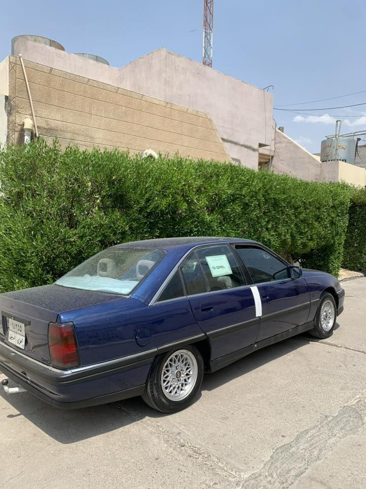 ئؤپل ئؤمیگا مؤدیل ١٩٩٣ گیر تؤماتیک سەنەوی نوێیە هەتا ٢٠٣٠ رەقەم باریک سەیارە بەناو خؤمە  بەناوکردن براوە و وەرگەرا بەشە رت  جەمپیکی خە فیفی پیشو پشتی هەیە سەیارە کە نقوستانی تیدانییە سعری داوای 45وە رە قە و  مەعامە لە ***********
