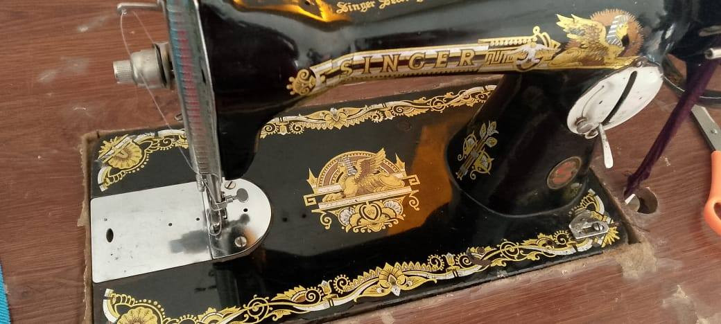 سلام عليكم مستعجل بيع مكينه خياطه سعره 65 الف من بغداد رقم اتصال ***********
