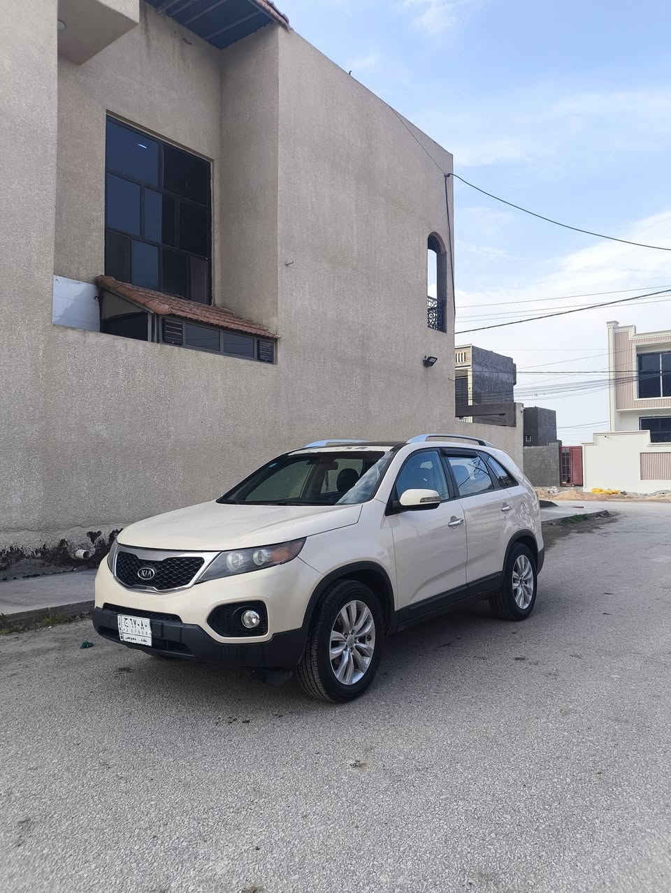 السلام عليكم للبيع سورنتو موديل 2011رقم بغداد  جاهزه كير ومحرك كفاله تخم تاير جديد حداديه جديده وارد أمريكي
محرك 6 سلندر
السعر 117 وبيها مجال
اللاستفسار ‭***********
مواصفات السيارة 
بصمه بانوراما 
7راكب 
3قطع تبريد
شاشه
تحكم استيرن جهتين 
كشنات جلد
كشنات كهربائية 
أشاير بل مري 
مكان بابل
☝️☝️☝️☝️☝️
