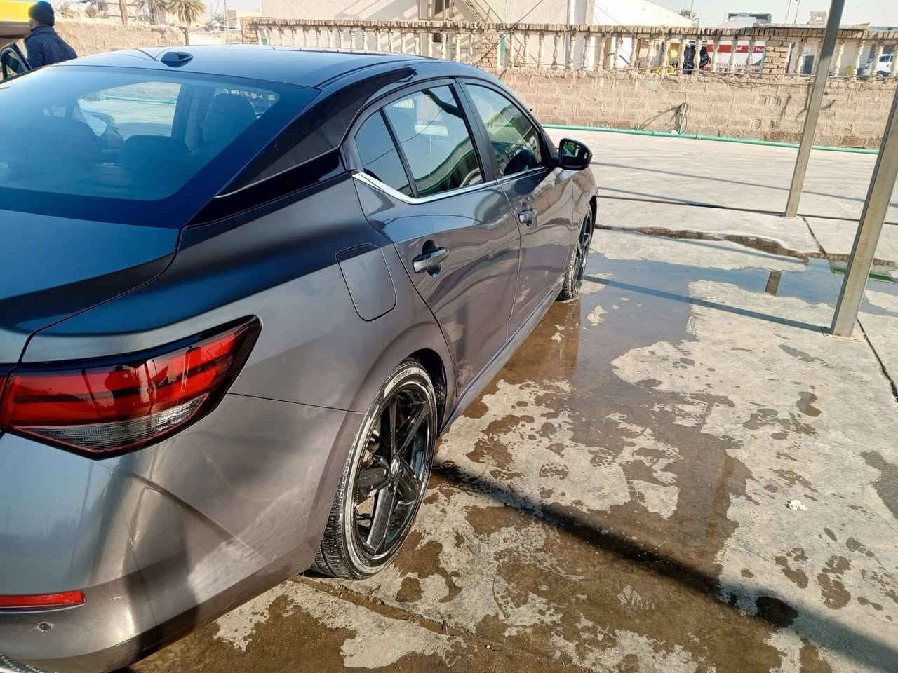 نيسان سنترا SR2022(الشكل الجديد) 
موديل : 2022 رقم بغداد معوقين (المعواق ولد شاب يداوم وزارة الصحه)
الصنف : SR رياضي  فوال مواصفات واحد على واحد
سعه المحرك : 2000 cc 

الوارد :وارد امريكي حادث تخريب  

السعر135
المواصفات:
• بصمه تشغيل
•بصمه ابواب كشنات جلد
•ويل كاب SR رياضي 
•شاشه:فتح سقف سلايت
•كامرات اربعه امامي وخلفي وجانبي  (نظام مساعدة عدم الانحراف عن الطريق)
•رادار امامي للوقوف المفاجئ 
رادار جانبين
•رادار خلفي للوقوف المفاجئ 
•حساس مرايا جانبيه
•تحديد مسار
• قياده ذاتيه  
• تشغيل عن بعد 
• تحكم ستيرن
•مثبت سرعه
• بلوتوث  
•حجر بيئه بلادي بجم كبس وجميع اربيكات سليمه مكفوله من لغد وشاصي
 تواصل عل (***********) متواجد عل خاص أو وتساب
