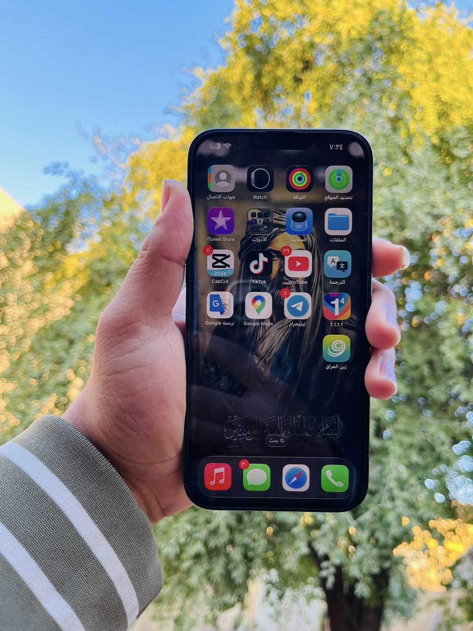 13 برو ماكس ذاكره 256
نموذج MLJD3AH/A 
بطاريه 89 بلاديه شرط صرفيه يوم تموت
كلشي شغال فيس إيدي اتصال سماعات كلشيي شغال شرط الفحص مبدل فقط شاشه وكاله فقط فيس إيدي شغال كلشي وظهر موضح بالصور ما مأثر على شي أبدا  ملحقاته كفر وكيبل فقط مكاني بصره السعر 550 وبي مجال حك الجيه رقمي *********** واتساب
