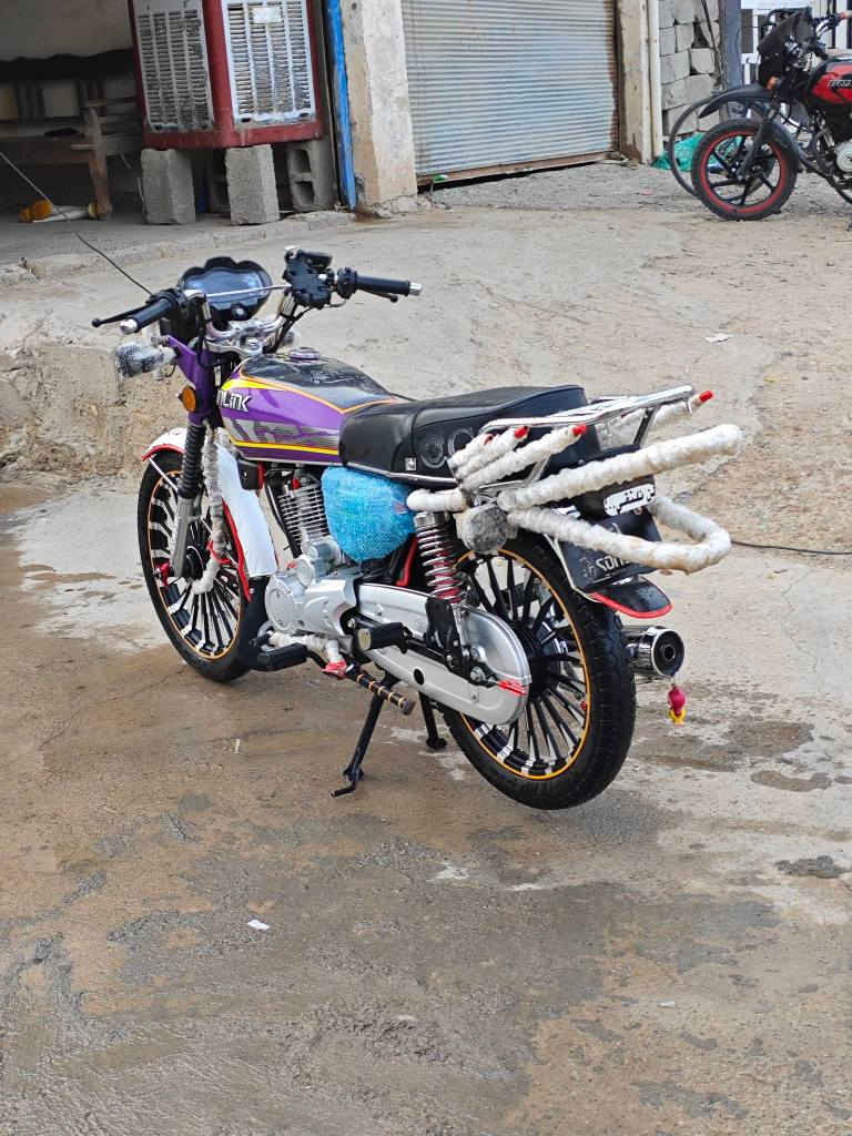 دراجه كل نقص مابيه السعر ٥٥٠ بيه مجال 
***********
