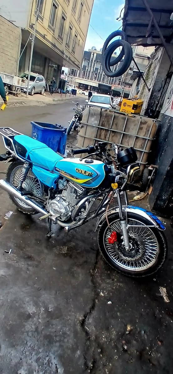 سوليك مرش شخال مكينة كبس حجم مكينة ٢٠٠ منفس اسلي مودل٢٠٢٤ ماطور نظيف رقموتساب***********
