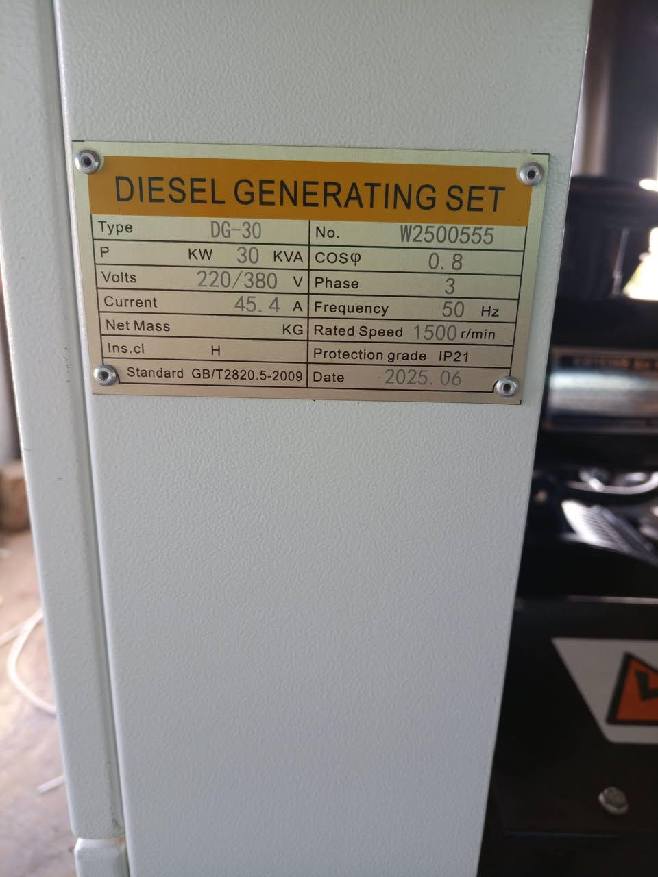 مولده بيركز صيني جديده السعر 30ورقه وبيه مجال شي بسيط رقم الهاتف ‏‪***********‬‏/مكان بغداد شعله ابراهيم بن علي
