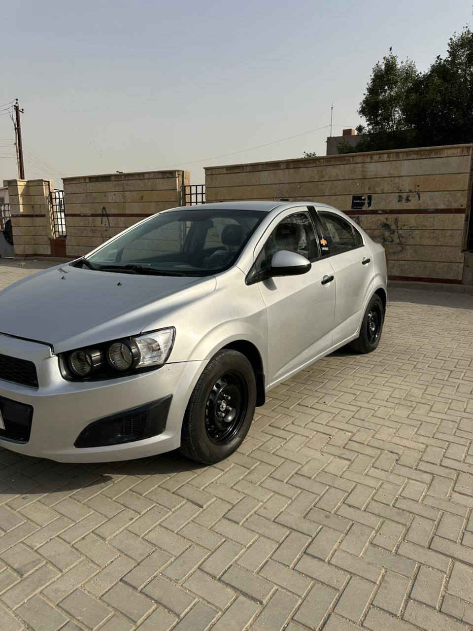 سلام عليكم للبيع فقط شوفرليت سونك موديل٢٠١٢ وارد خليجي محرك ١٨٠٠ السيارة بيهة شكم قطعة صبغ اثر جراد كير مكينة حدادية كفالة السيارة جاهزة من كلشي السعر ٦٣ وبيها مجال مكاني بغداد وهذا رقمي ***********
