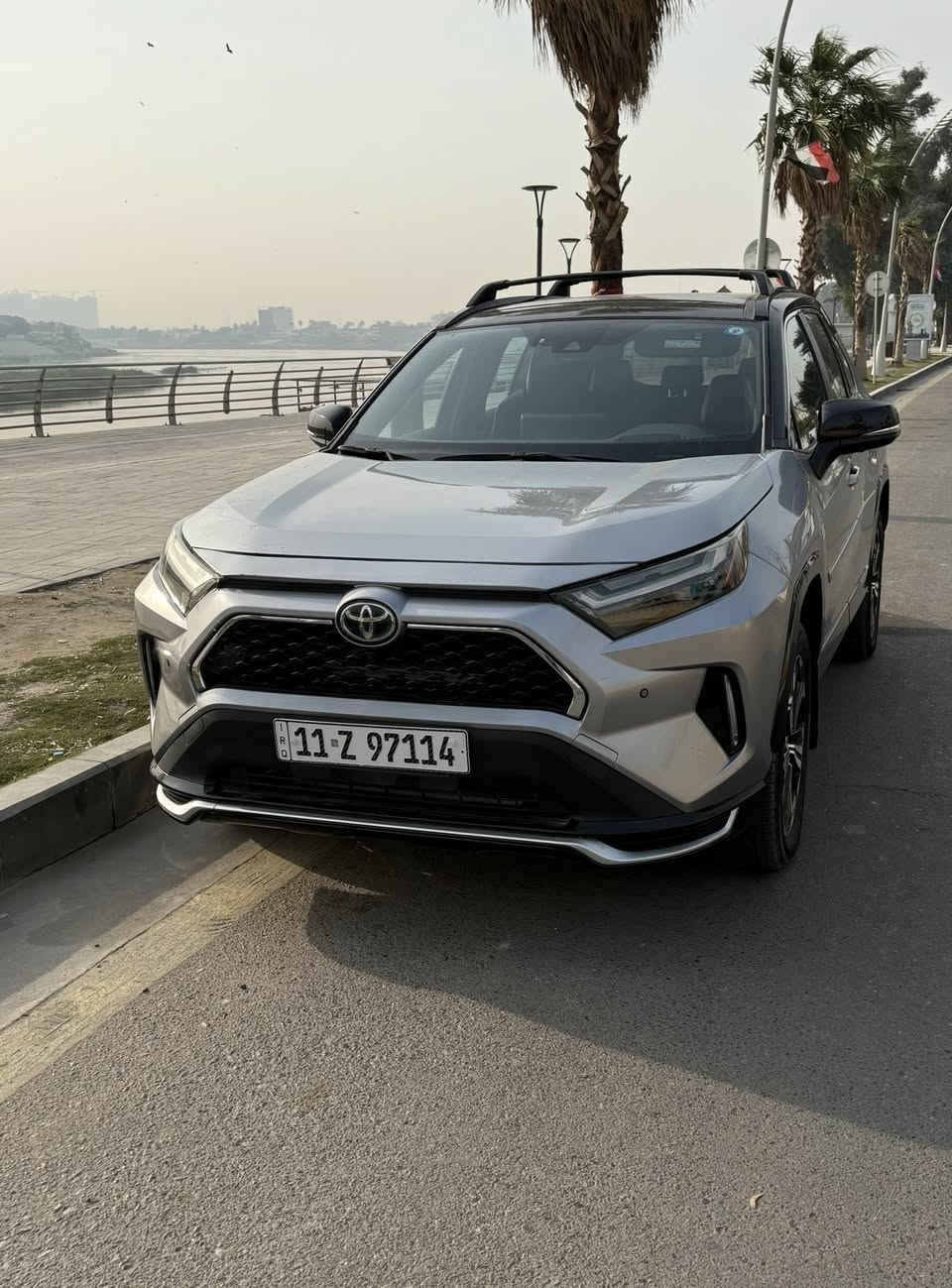 تيوتا راف 4 برايم 2024 XSE فول الفول 1/1 حتى داتا شو نضام كهرباء وهجين حادثها دعاميه وبنيد وشويه بالصندوق راجع بارد ايرباك الستيرن والبرده فقط ماشيه 27 الف كيلو رقم بغداد ب اسمي سعرها 255 ورقه وبيها مجال مكان السياره بغداد للاستفسار الاتصال *********** او ***********
