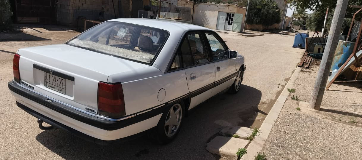 السلام عليكم اوبل اوميكا ٩١ للبيع او مراوس فكترا نظيف محرك الفين جديد ناعم ونشط  بي لاستيك ولف فقط الك الفحص صدر تواير اكسل كير كله شرط  كهربائيات كلها شغاله الكيجات  شغاله مسجل وتخم سماعات سنويه ٢٣تحويل ثاني يوم صاحبها بحديثه غرامات ولا ربع داخلها مدوشم جديد كامل تنته وكشنات سعر ٣٥وبي مجال  ***********
