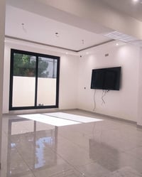 الارضه تحلم تعيش ويانه... بس مو ويانه!((بيتي للتنظيف)) الموقعي جانب من...