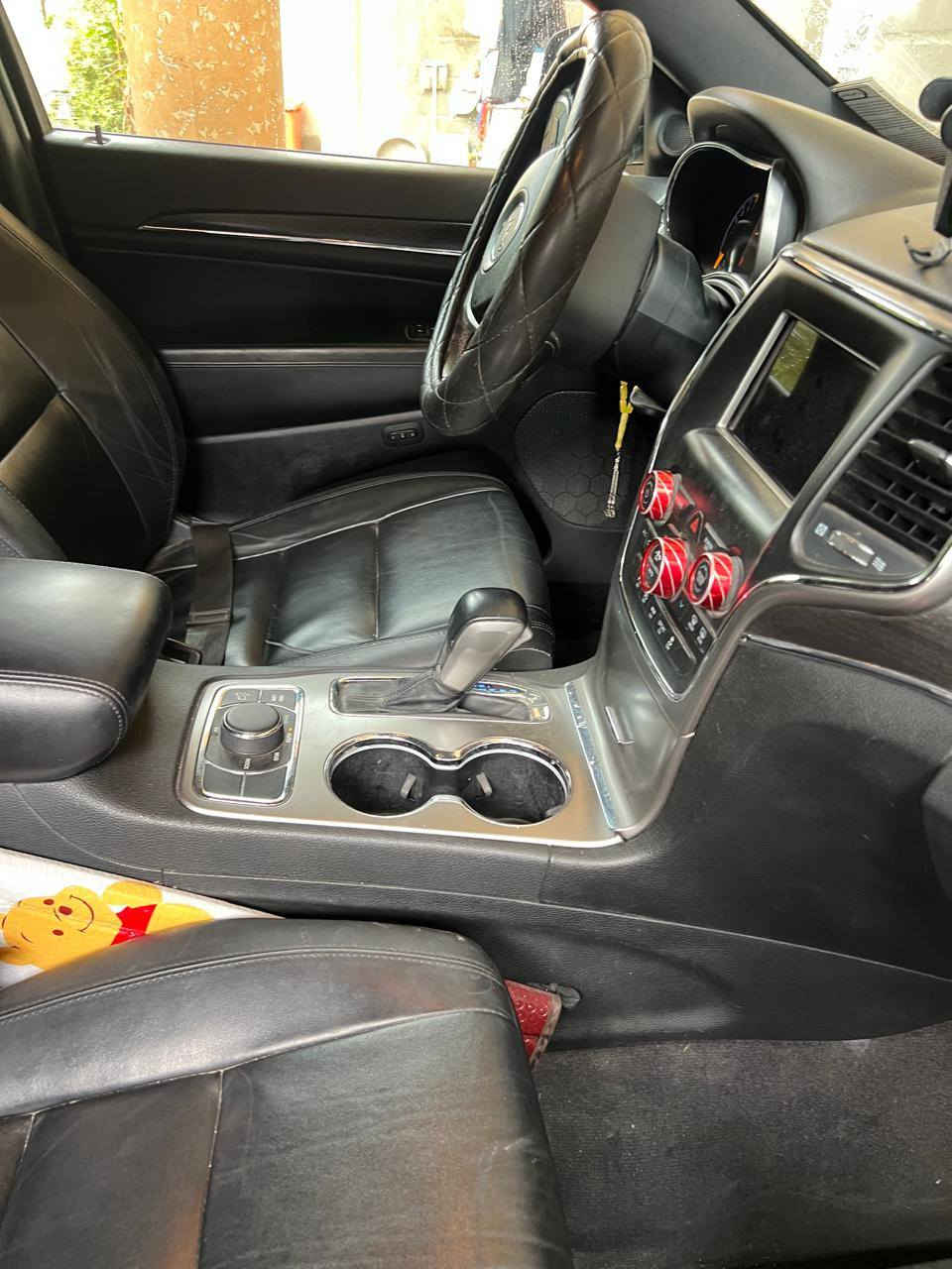 جيب شيروكي 
لمتد تشغيل 🔛 عن بعد
مثبت سرعه
مديل 2018 
كتاب ضباط رقم نجف 
فول مواصفات 
المكان البصره
حادث بنيد ودعاميه
مكلف بلنشر
*********** البصرة, العراق
