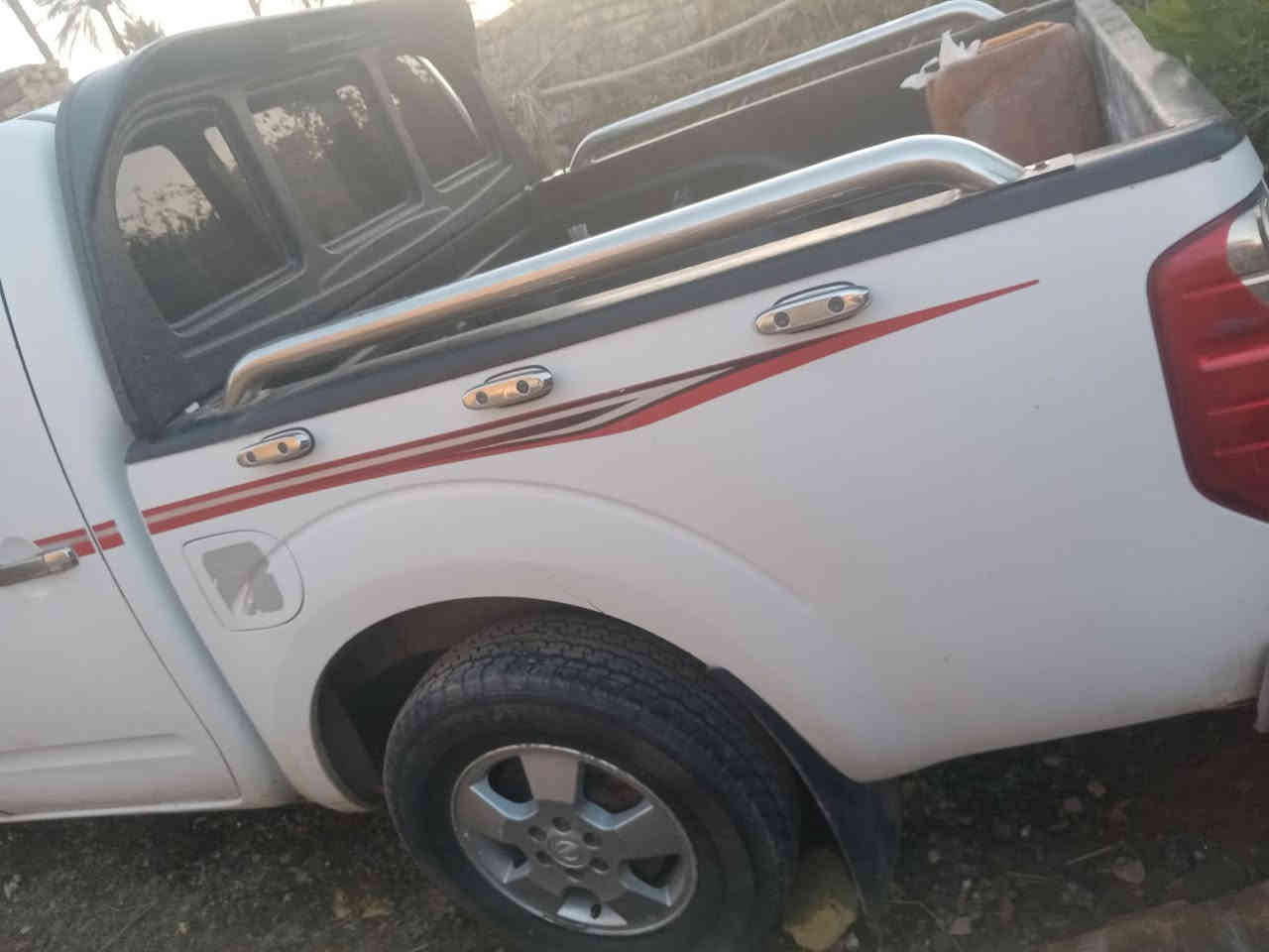 السلام عليكم بيكم نيسان موديل 2008مكفوله مكينه وكير وتبريد خير من الله مكفوله من الصبغ رقم مثنى تحويل ثاني يوم مكان السيارة ميسان العماره
السعر 90 وبيها مجال قليل الاستفسار على الرقم  الاتصال ***********
