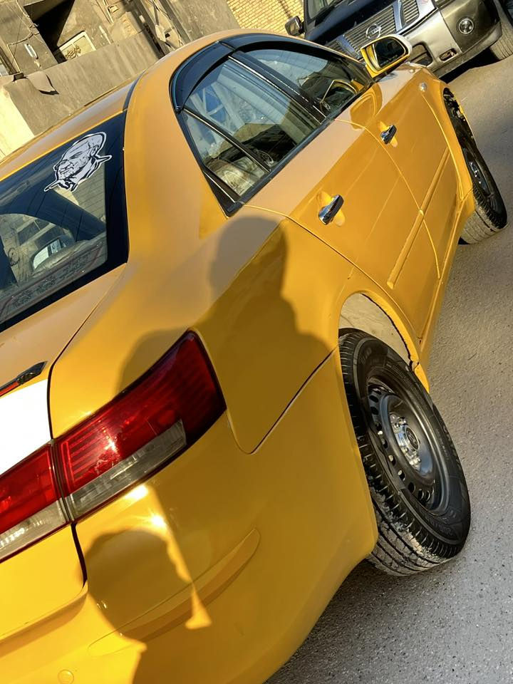 السلام عليكم سوناتا موديل 6 خليجي ضربته جاملغين الوره بدون دواخل مكينه 2000دوش بسمي امصفره هيئة وغرمات تبريد شغال مكاني ناصريه مركز السعر 83 وامراس عادي ***********
