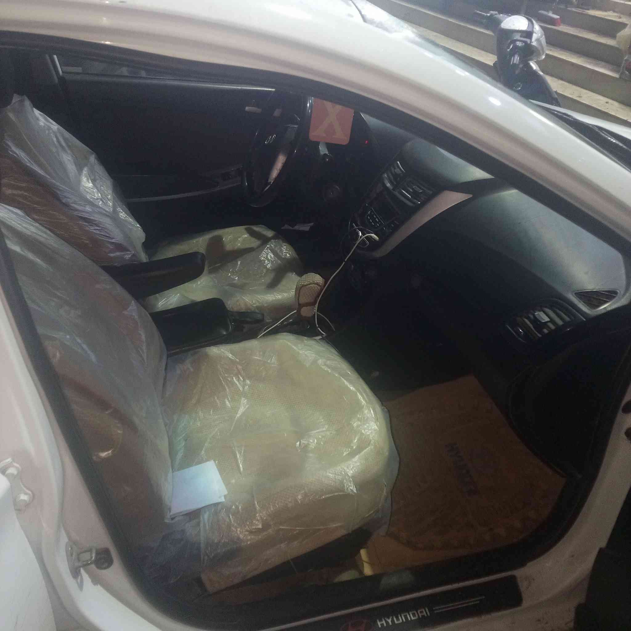 اكسنت خليجي موديل 12 العنوان كوت مركز المدينة تفاصيل الاتصال على الرقم ***********
