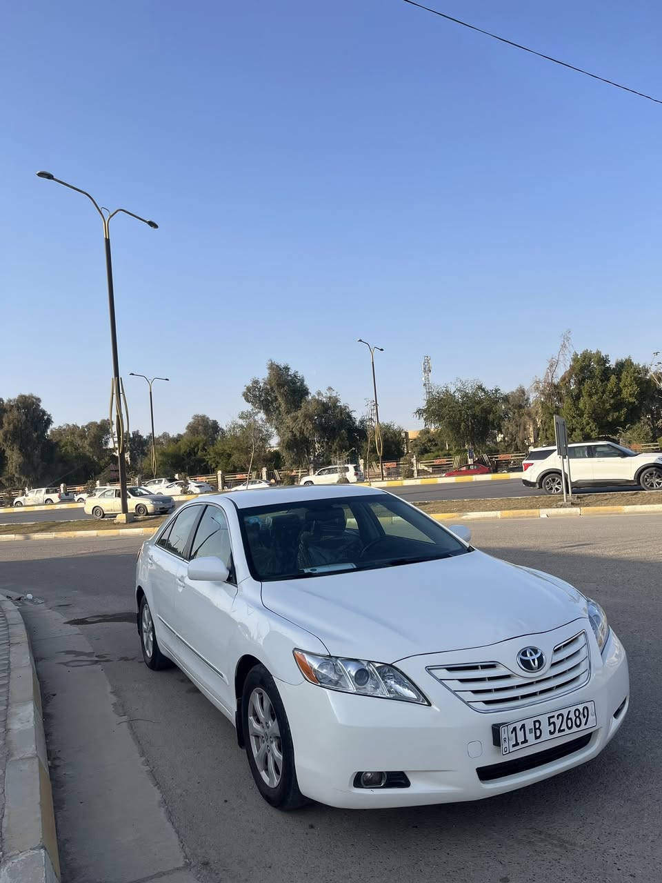 كامري ٢٠٠٧امريكي
محرك اربعة سلندر جديد قبل فترة اخذتة 
حادثها جاملغ وبنيد
رقم بغداد بأسمي تحويل ثاني يوم 
108بيها مجال بسيط 
مكانها فلوجة
***********
