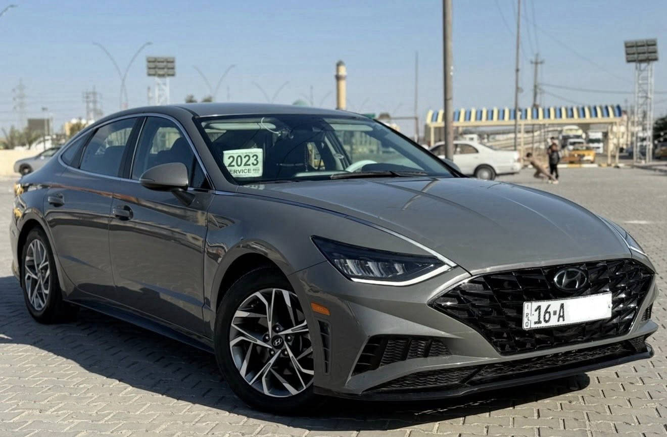 السلام عليكم . هونداي سوناتا موديل (2023)

مواصفات سبورت . معروفة .ماشية (55im)

رقم قادسية (معوقين) مميز . سنوية لل2030 .

ضمان الوكالة . وحاضر إلى اي شي معوّق .

ضرر السيارة خلفي . تبديل قبق الجنطة وصبغ ربع الجاملغ الخلفي . 

مكان السيارة الديوانية . قضاء عفك .

السعر ( 158 ) وبيها مجال قليل .

رقم الهاتف . *********** .
